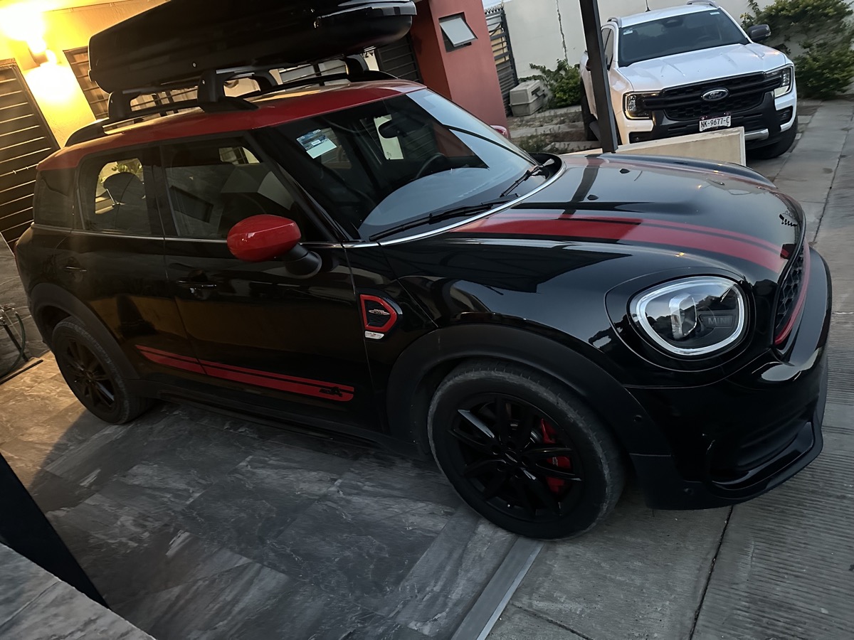 Mini Countryman JCW - Vista Lateral 2